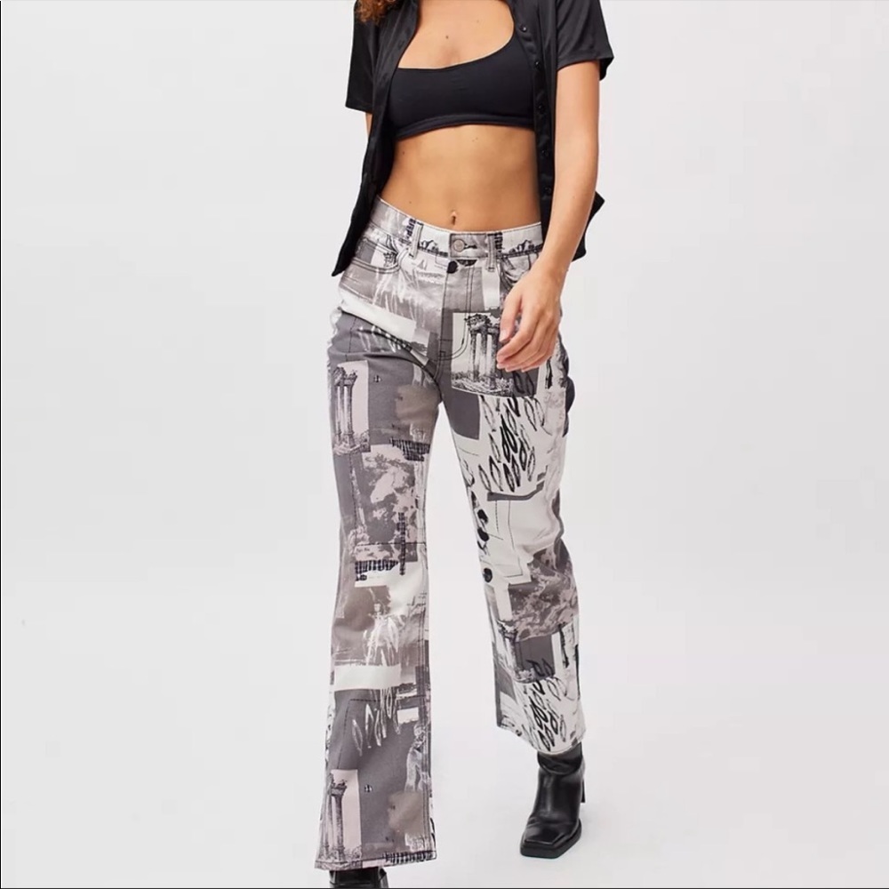 NWOT BDG Statue Print Cowboy Jeans - Size 25